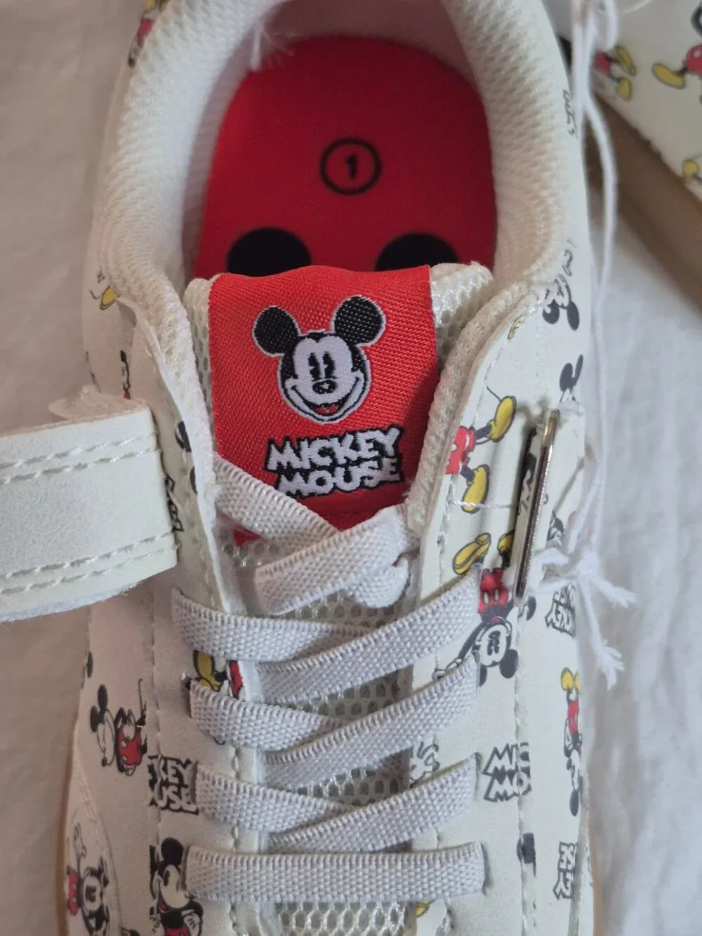 Disney Mickey And Friends Children’s Character Sneakers Size: 1,  NWB